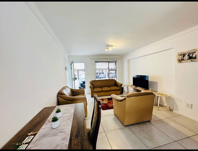 2 BEDROOM TOWNHOUSE FOR SALE IN LAMBTON